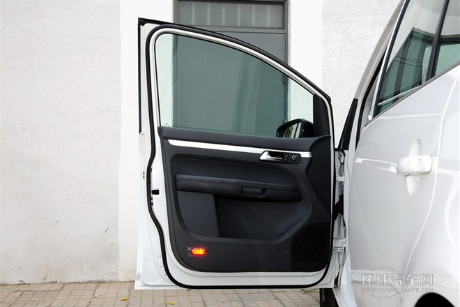 2015款 1.4T 自動30周年紀念版