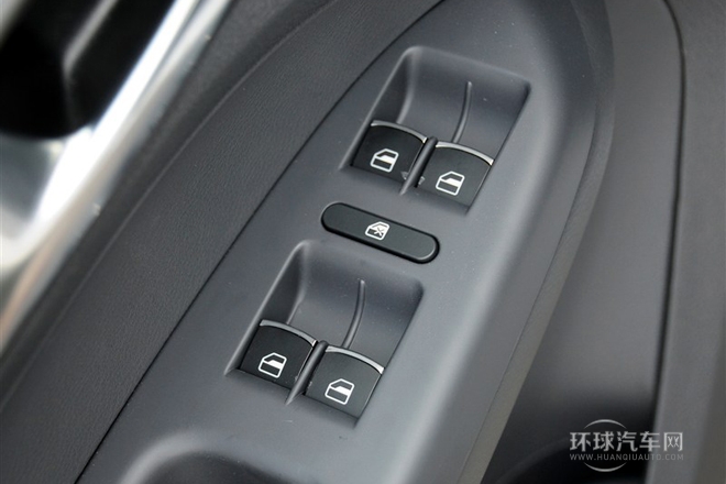 2015款 1.4T 自動30周年紀念版