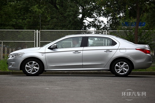 2014款 1.6L 自動豪華型