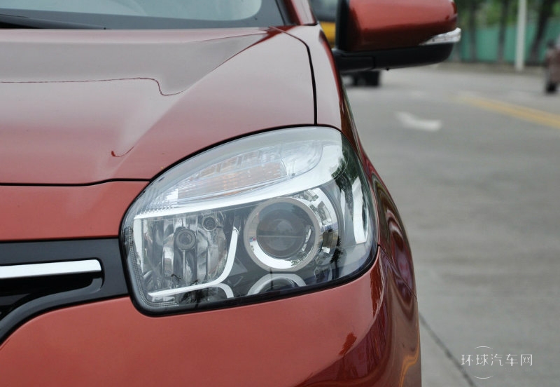 2014款 改款 2.0L 兩驅標準版