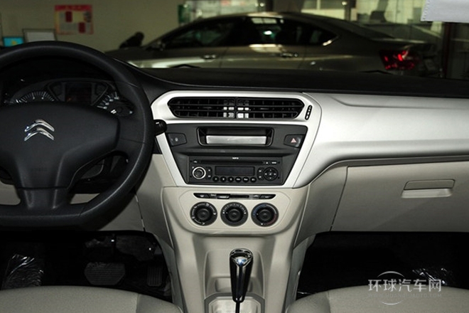 2014款 1.6L 自動時尚型