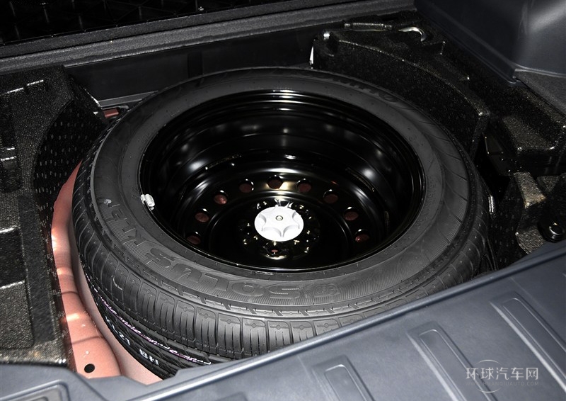 2014款 改款 2.0L 兩驅時尚版