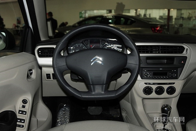 2014款 1.6L 自動時尚型