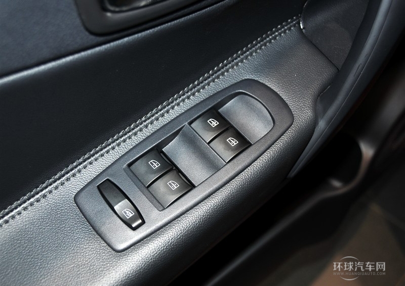 2014款 改款 2.0L 兩驅時尚版