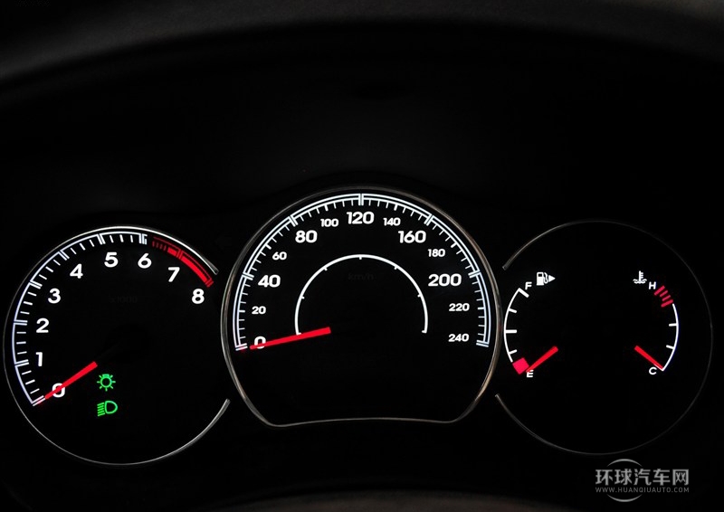 2014款 改款 2.0L 兩驅(qū)時尚版