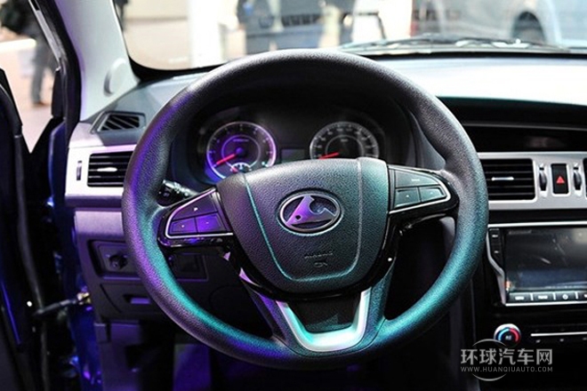 2014款 1.5T 自動(dòng)兩驅(qū)舒適型