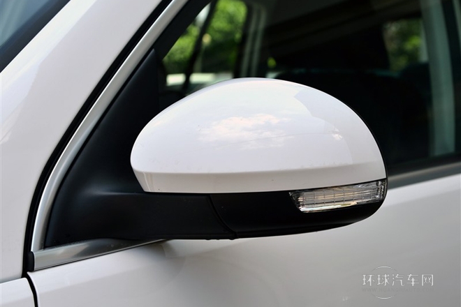 2015款 1.8TSI 自動(dòng)兩驅(qū)豪華型