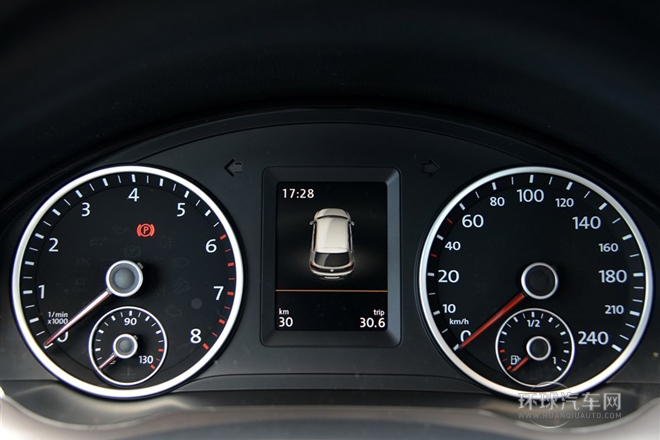 2015款 1.8TSI 自動兩驅豪華型