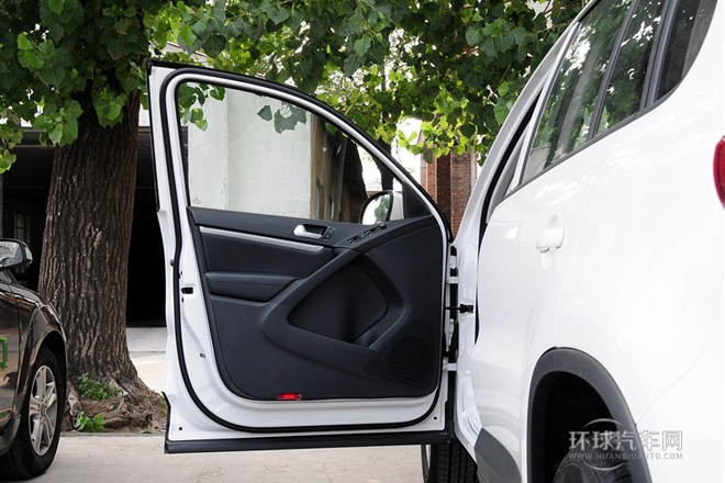 2015款 1.8TSI 自動(dòng)兩驅(qū)舒適版