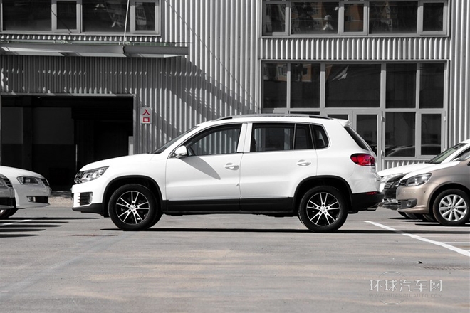 2015款 1.8TSI 自動四驅(qū)豪華型