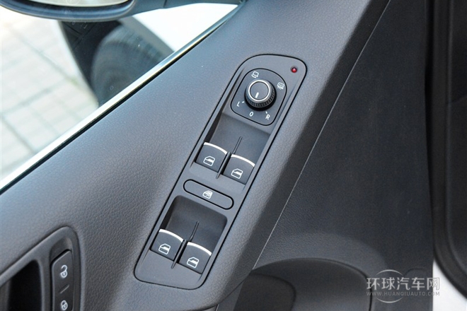 2015款 1.8TSI 自動四驅豪華型