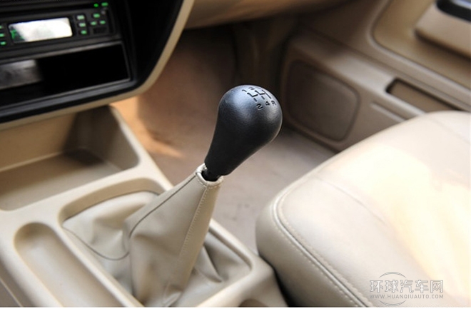 2010款 3.0T柴油兩驅(qū)標(biāo)準(zhǔn)型ZD30D13-3N