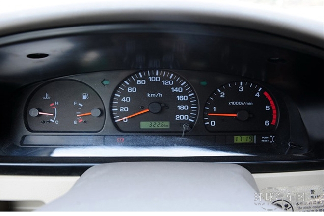 2010款 3.0T柴油兩驅(qū)標(biāo)準(zhǔn)型ZD30D13-3N