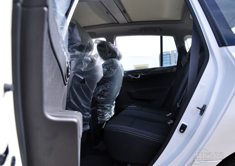 2014款 改款 2.0L 兩驅(qū)時(shí)尚版