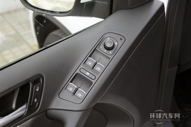 2015款 1.8TSI 自動四驅(qū)舒適版