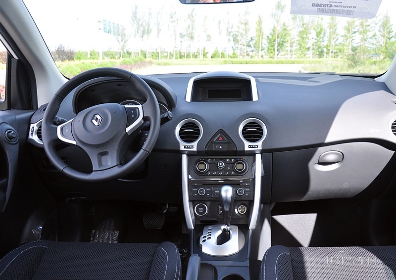 2014款 改款 2.0L 兩驅時尚版