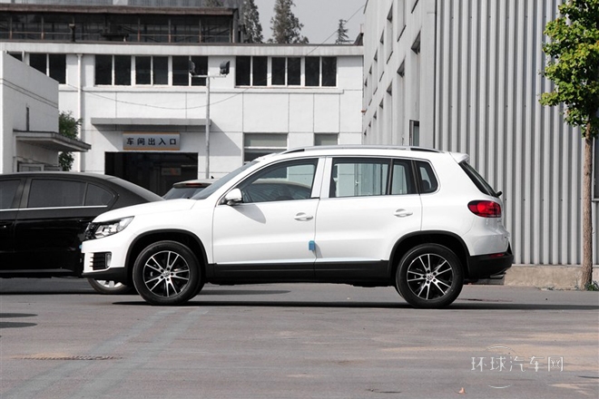 2015款 2.0TSI 自動四驅豪華版