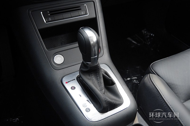2015款 2.0TSI 自動四驅(qū)豪華版