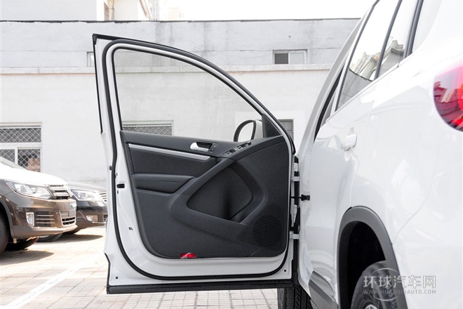 2015款 2.0TSI 自動四驅豪華版