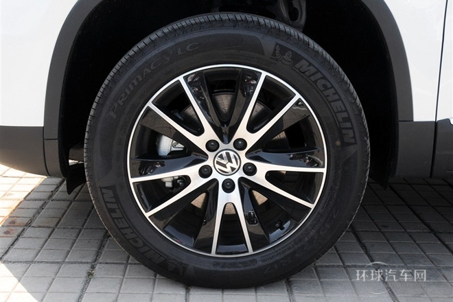 2015款 2.0TSI 自動(dòng)四驅(qū)豪華版