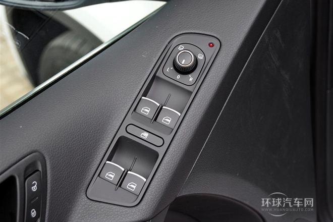 2015款 2.0TSI 自動四驅旗艦版