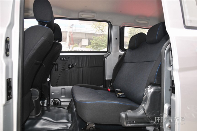 2012款 1.3L基本型