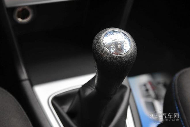 2012款 1.3L基本型