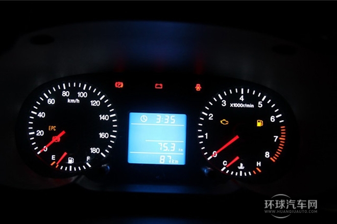 2011款 2.0T商務豪華型