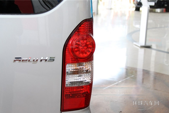 2011款 2.0T商務豪華型