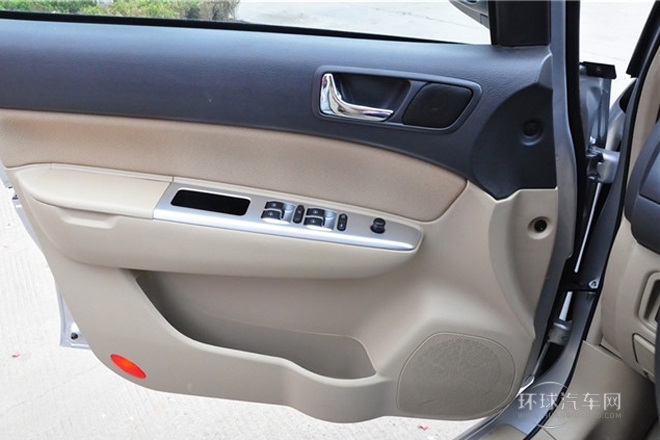 2012款 1.8L 手動豪華型