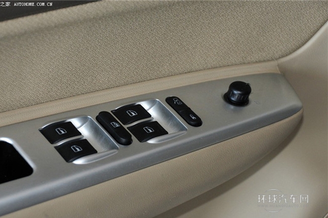 2012款 1.9T 手動豪華型