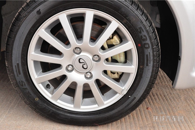 2012款 2.0L 手動(dòng)舒適型