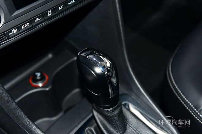 2015款 1.6L 自動(dòng)30周年紀(jì)念版