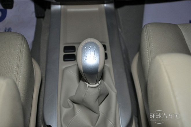 2012款 2.0L 手動豪華型