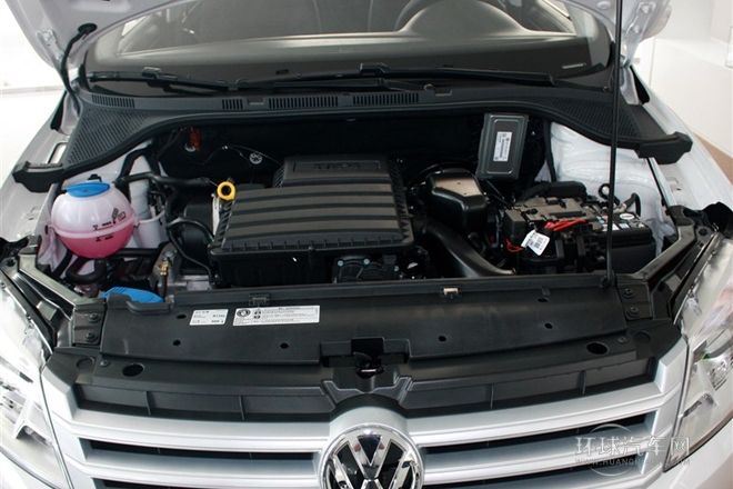 2015款 1.6L 自動風尚版