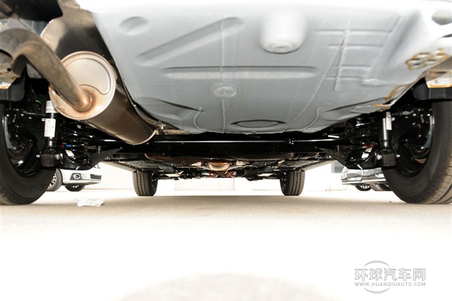 2015款 1.6L 自動風尚版