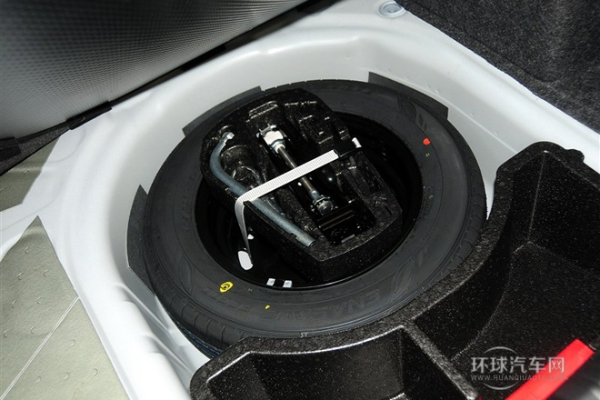 2015款 1.6L 自動(dòng)舒適版