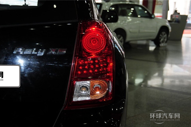 2011款 2.0T 兩驅標準型