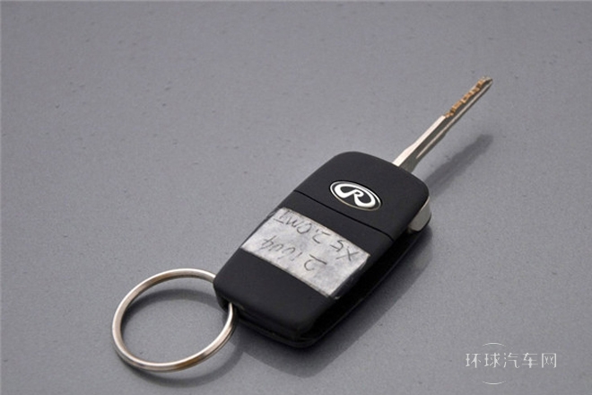 2011款 2.0T 兩驅舒適型