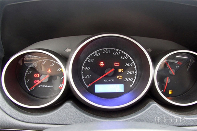 2011款 2.0T 兩驅舒適型