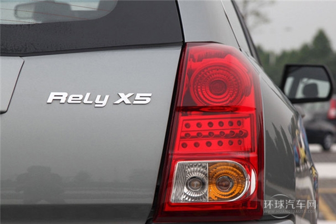 2011款 2.0T 兩驅舒適型