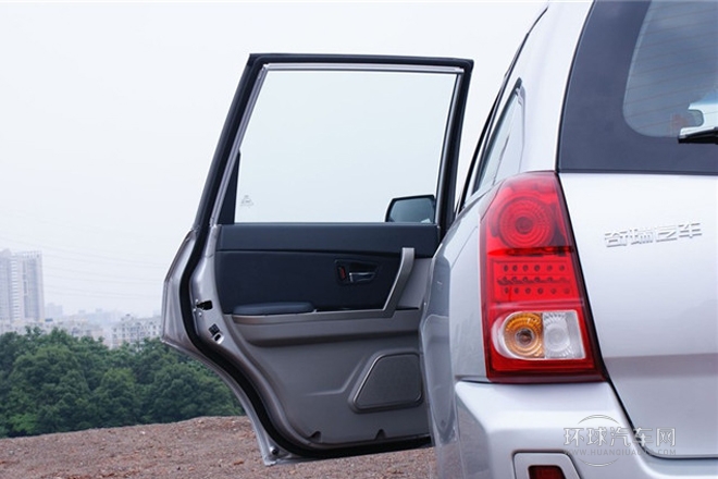 2011款 2.0T 兩驅(qū)精英型