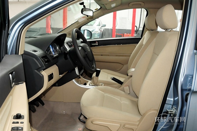 2013款 兩廂 1.5L 手動樂天版