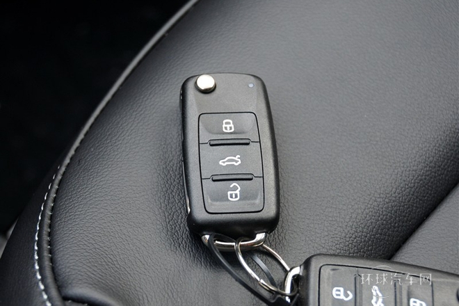 2015款 1.4TSI 自動30周年紀(jì)念版