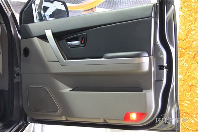 2011款 2.0T 四驅(qū)豪華型