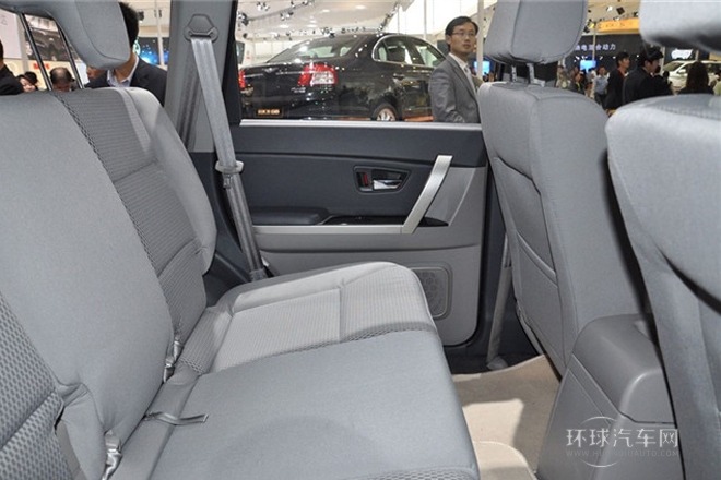 2011款 2.0T 四驅(qū)豪華型