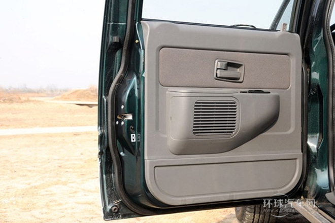 2009款 2.6L四驅 基本型皮卡