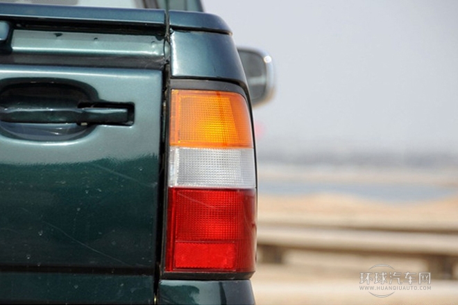 2009款 2.6L四驅 基本型皮卡