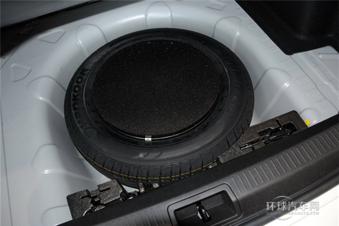 2013款 2.0L 標準版