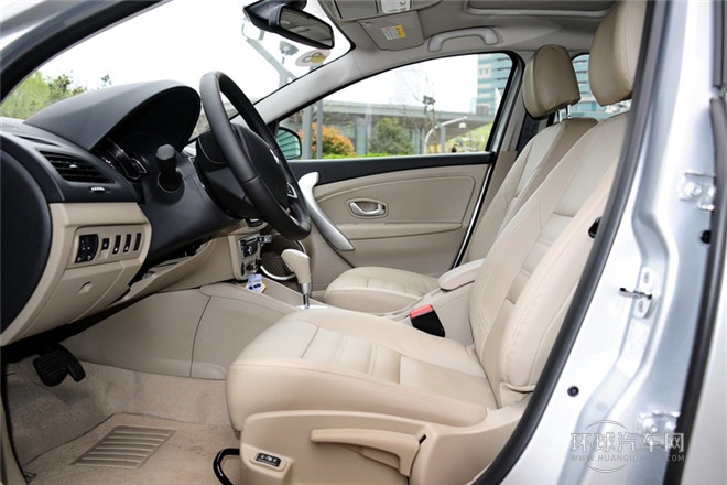 2013款 2.0L 豪華版